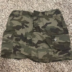 Camo skirt